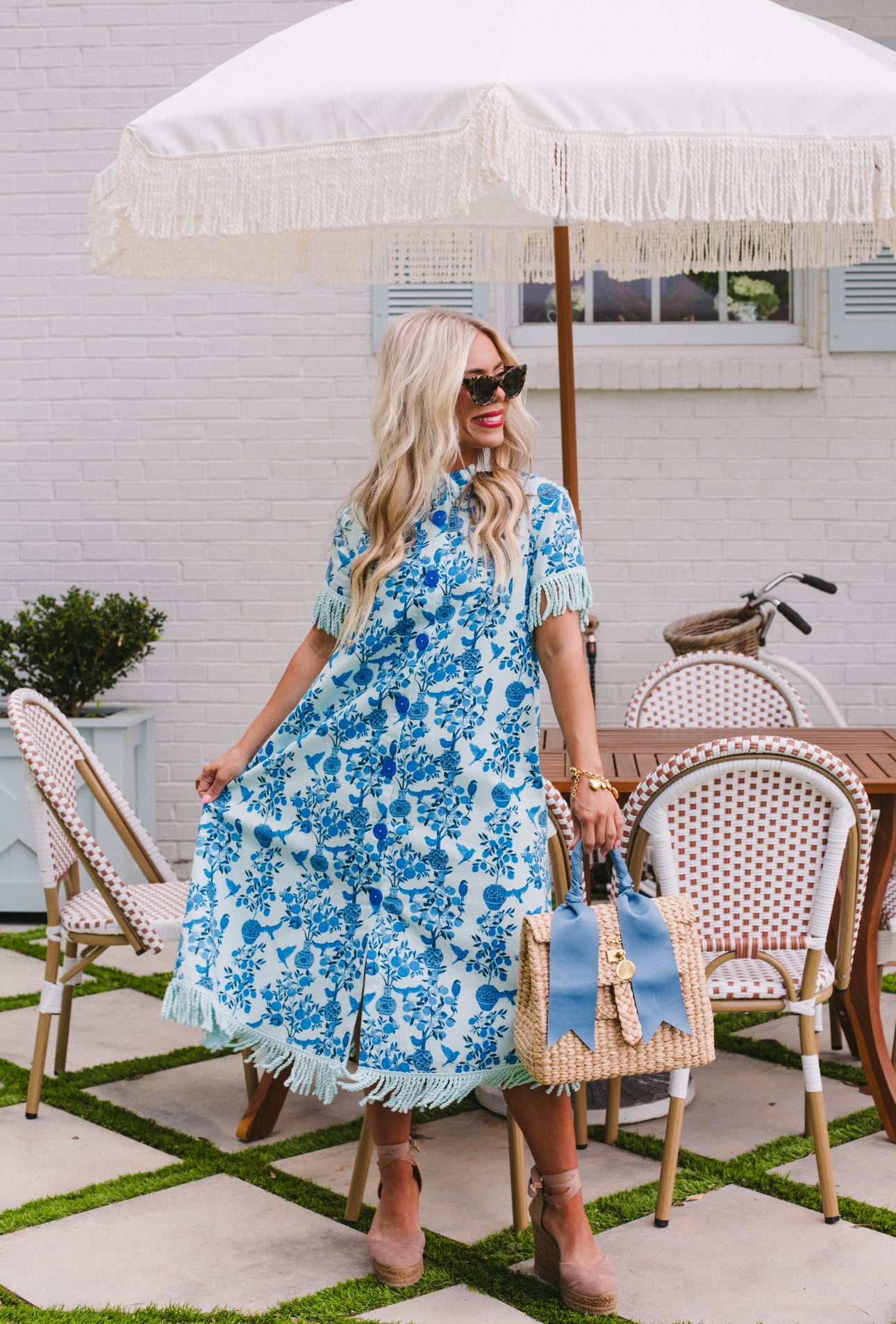 Betty beach midi dress in blue ginger jar linen – Elizabeth Wilson Designs